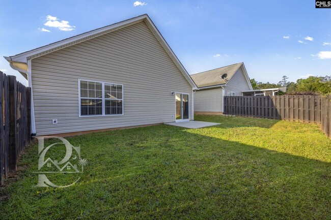 Building Photo - 815 Chablis Dr