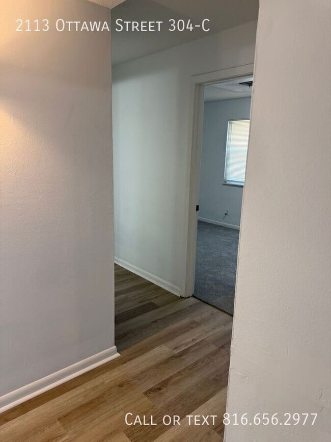 Building Photo - 2113 Ottawa St