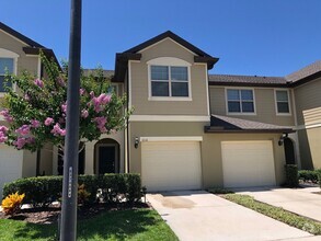 Building Photo - 3bd/2.5ba Beautiful Townhome! Move In ASAP!
