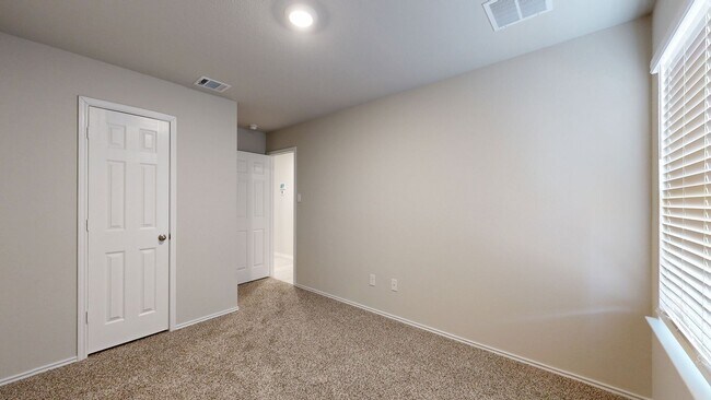 Building Photo - ALMOST NEW HOME BY FORT HOOD!!!