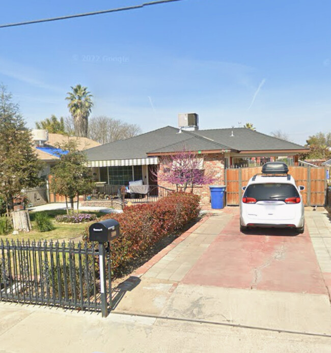 Primary Photo - 1409 9th Ave