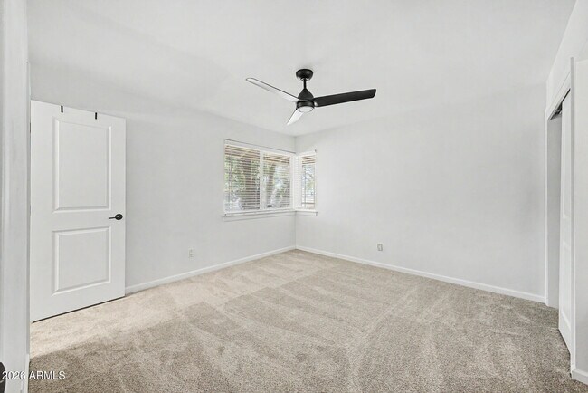 Building Photo - 6108 N 11th Ave