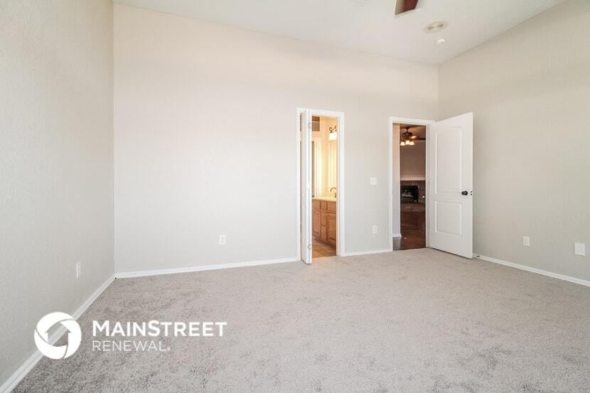 Building Photo - 3701 Harmony Dr