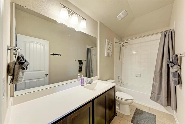 Building Photo - 1023 Palo Duro Loop