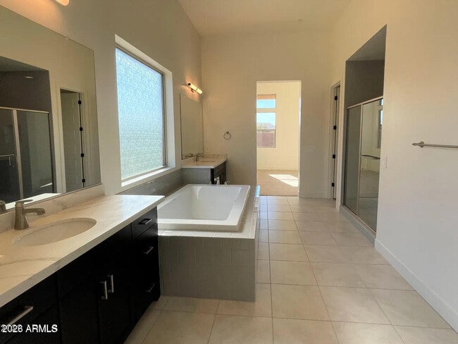Building Photo - 9273 W Country Club Trail