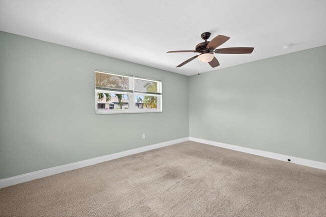 Building Photo - SFH  North Fort Myers 4419