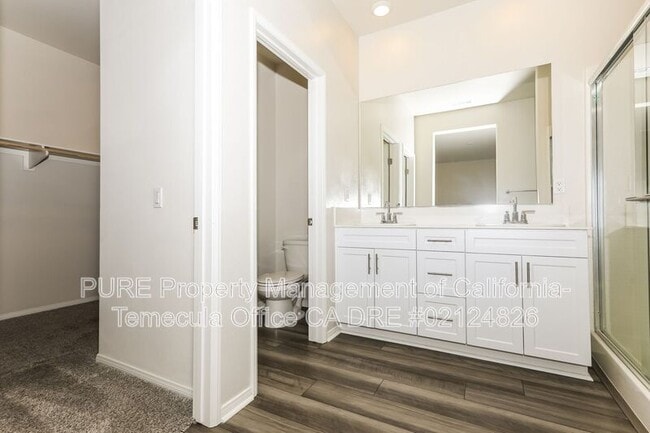 Building Photo - 28240 Heirloom Dr