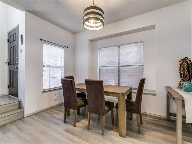 Building Photo - 113 Summer Pl Dr