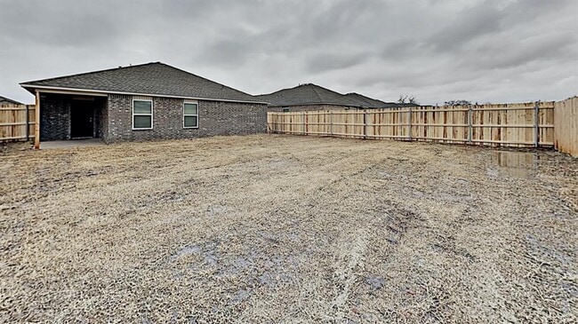 Building Photo - 1825 Sloane Dr