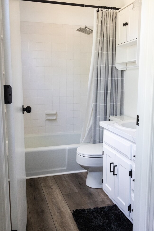 Building Photo - 3130 Bellshire Way