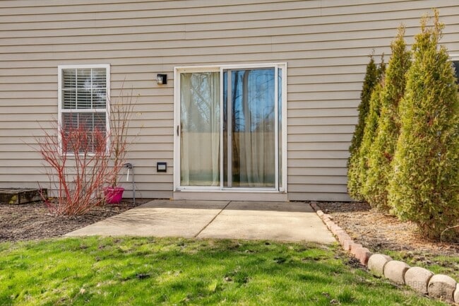 Building Photo - 1291 Orleans Dr