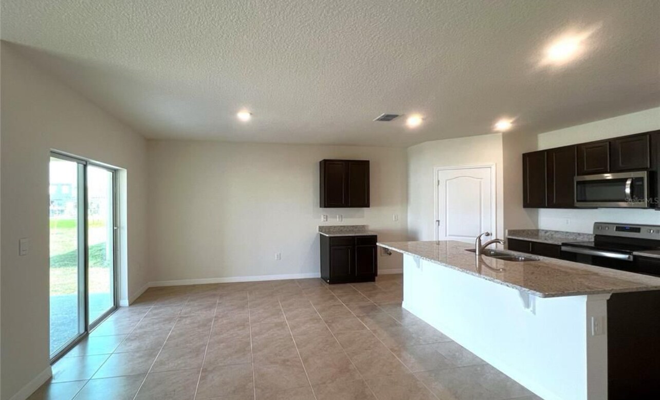 Building Photo - 2703 Sunkissed Dr