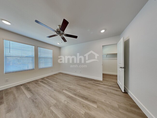 Building Photo - 9230 River Owl Ct