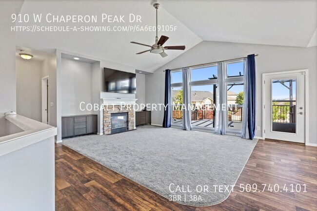 Building Photo - 910 W Chaperon Peak Dr