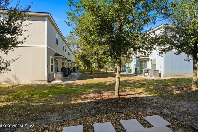 Building Photo - 377 Aralia Ln