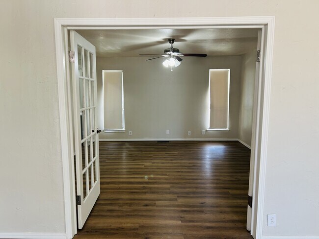 Building Photo - 6305 Bingham Ct