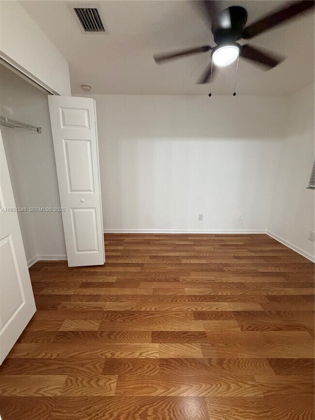 Building Photo - 1415 NW 34th Way