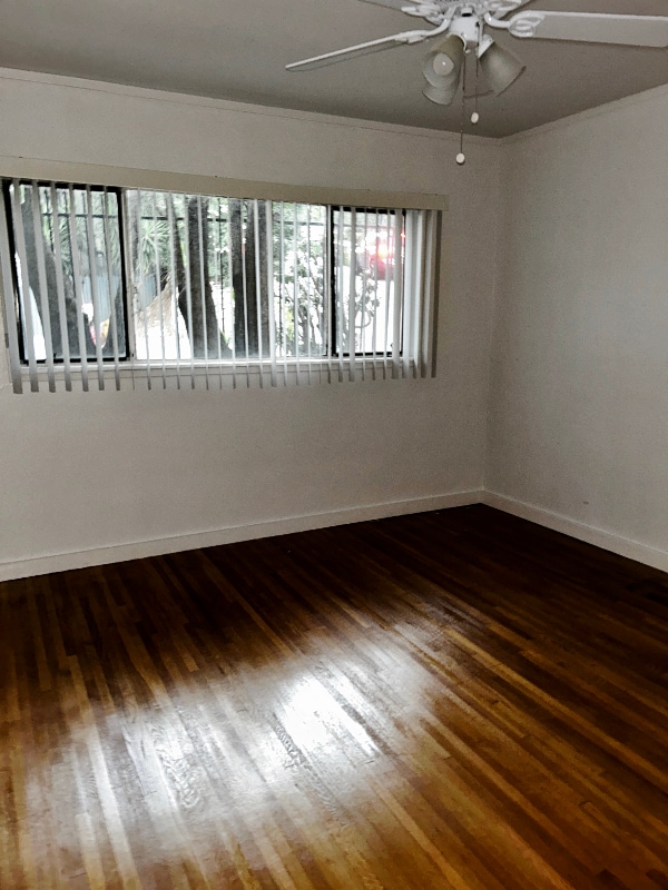 Building Photo - 1850 La Brea Ave