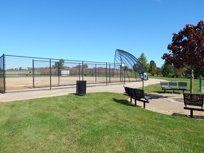 Building Photo - 2413 Silverstone Dr