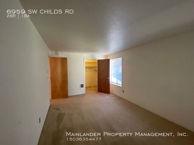 Building Photo - Pipers Run Upper Level Two Bedroom Condo