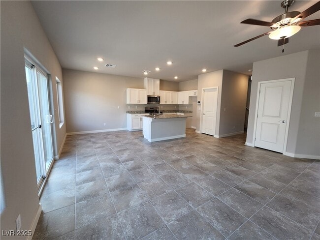 Building Photo - 7836 Pink Opal Ave
