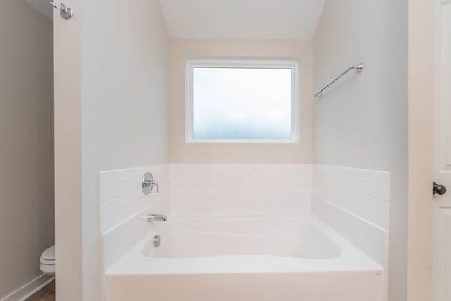 Building Photo - Welcome home to Summerton Village, where beauty, comfort, and value come together effortlessly.