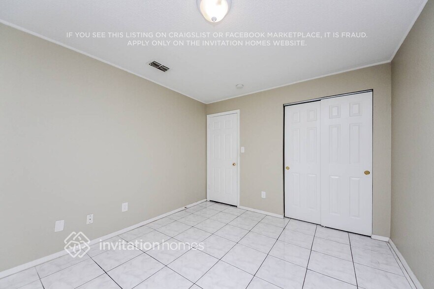 Building Photo - 121 Hidalgo Ave