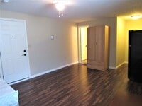 Building Photo - 1100 RES