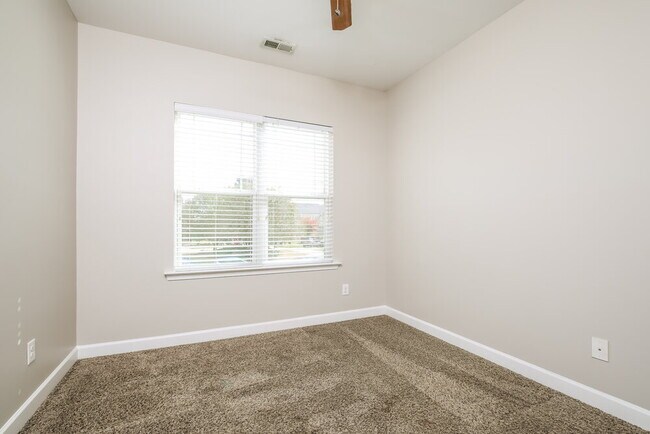 Building Photo - 150 Callahan Trail