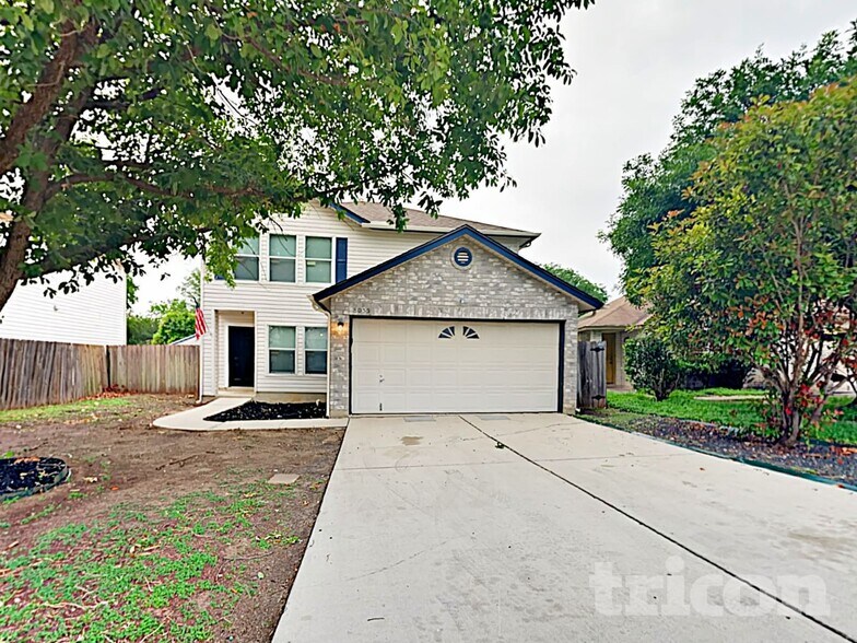 Building Photo - 8055 Chestnut Cedar Dr