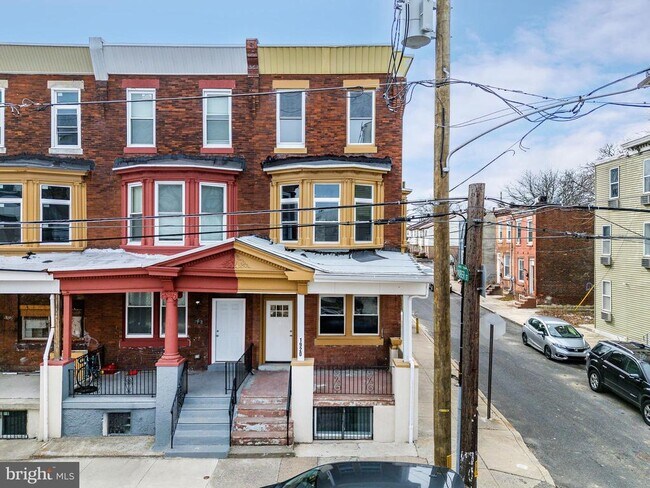 Building Photo - 1920 W Berks St
