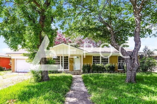 Primary Photo - 118 Darden Dr