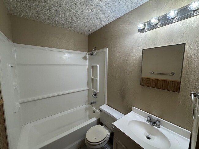 Building Photo - 5511 44th St