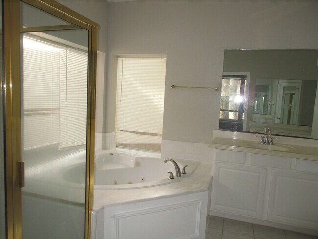Building Photo - 11723 Brydan Dr