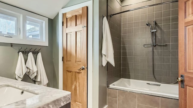 Building Photo - Sunny 3BR in Prime Newlands Neighborhood in North Boulder