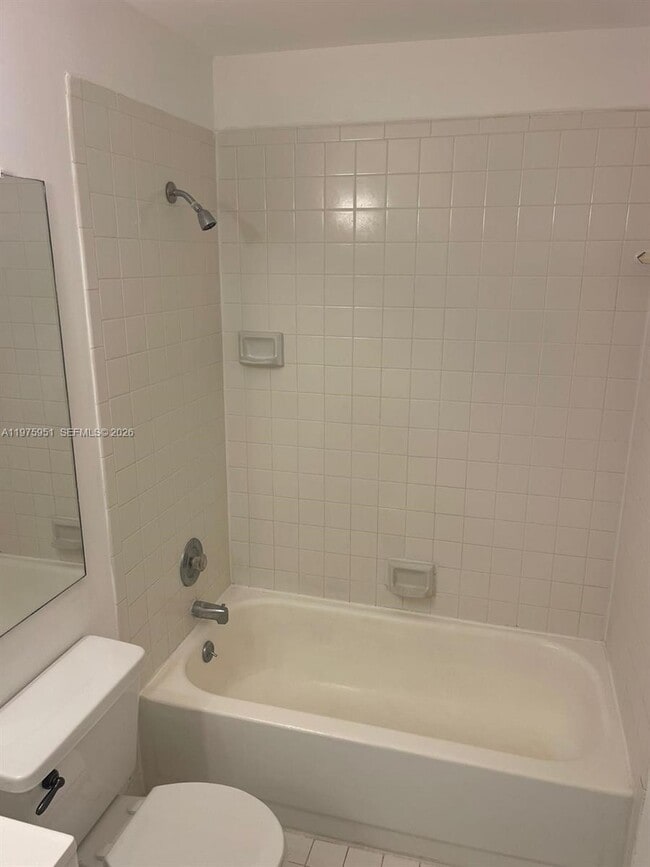 Building Photo - 14208 Glenmoor Dr