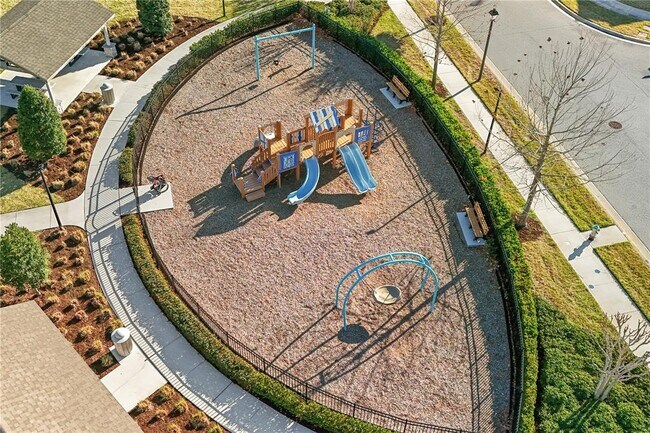 Building Photo - 15537 Mango Isle St