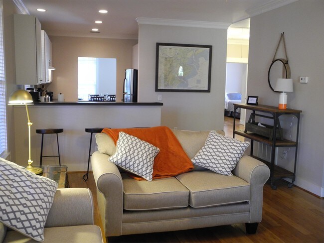 Building Photo - 2805 3rd St