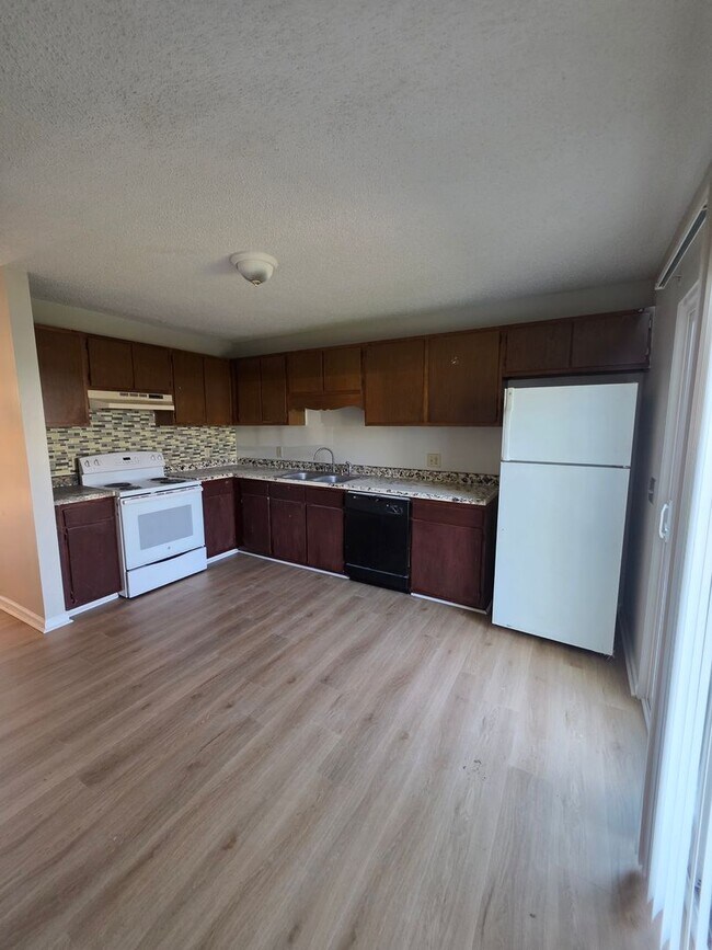 Building Photo - 1914-1920 Jessamine Road West Columbia, SC 29169