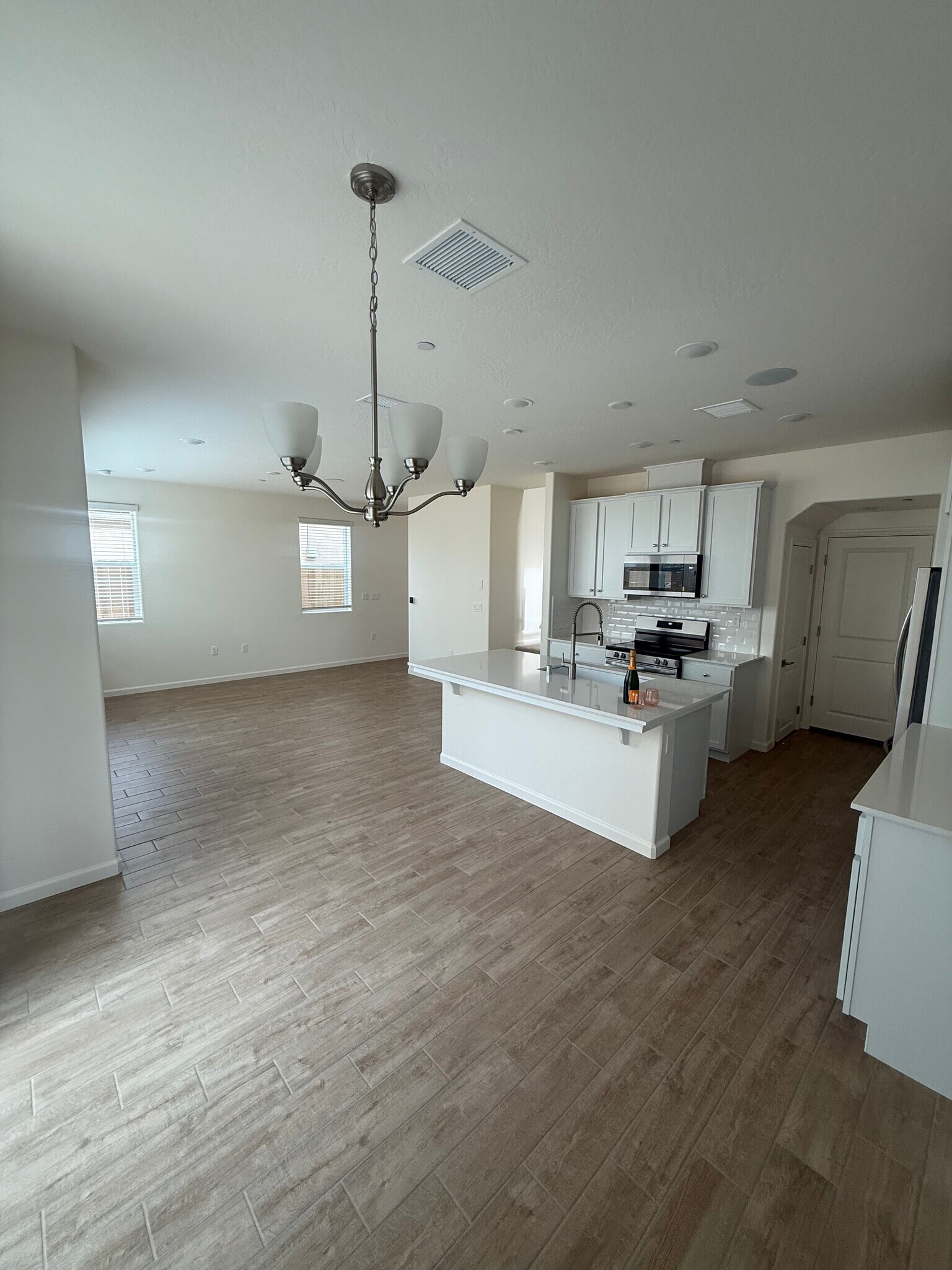 Building Photo - 1519 Redbrick Ln
