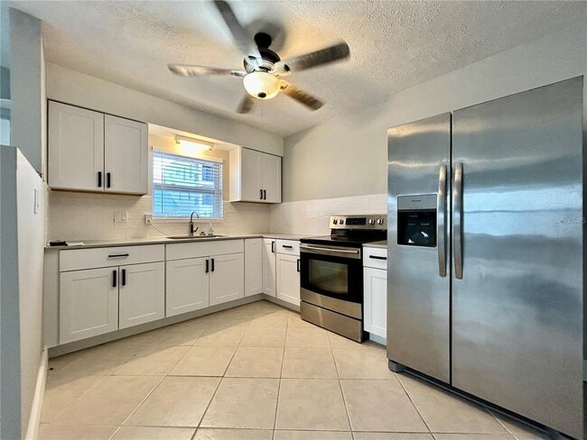 Building Photo - 148 174th Terrace E