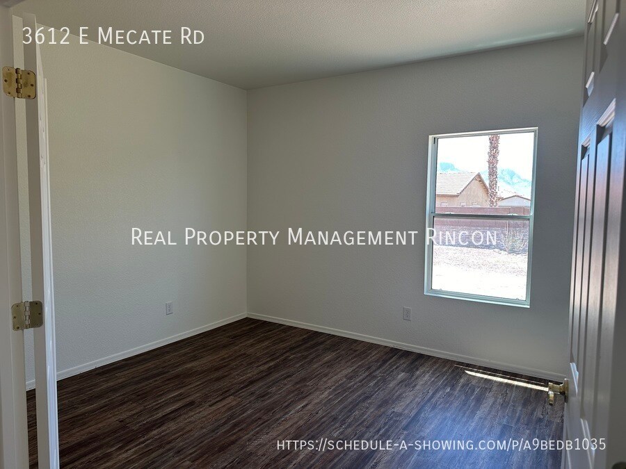 Building Photo - 3612 E Mecate Rd