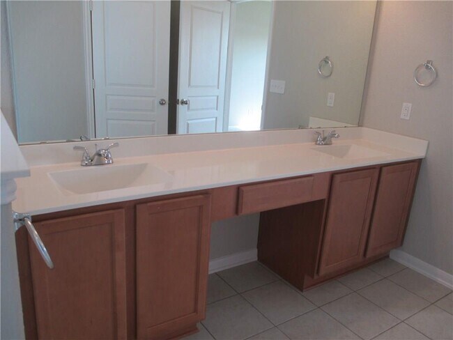 Building Photo - 17009 Casanova Ave