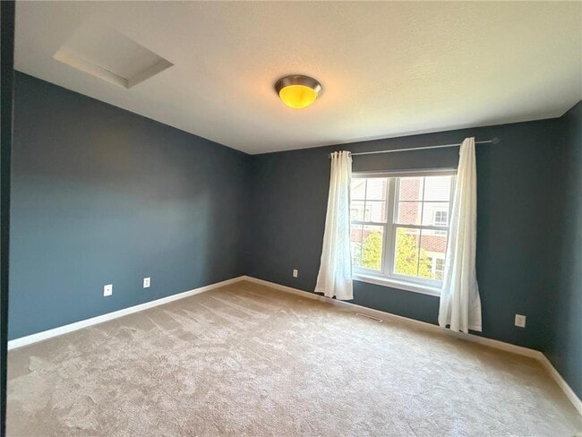 Building Photo - 8108 Norwood Ln N