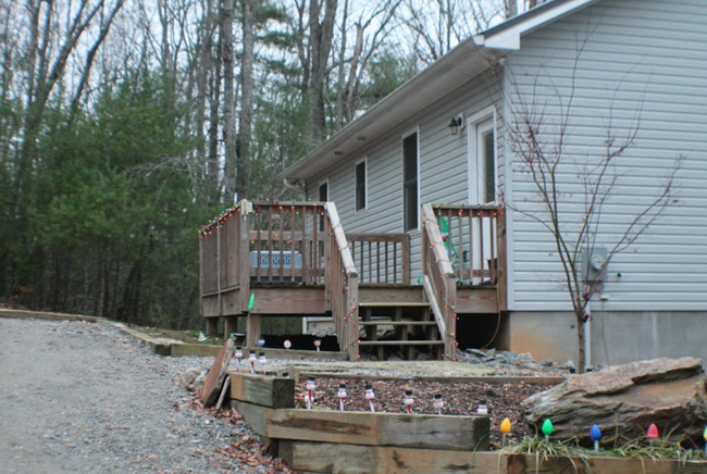 Building Photo - 4 Bedroom 3 bathroom home