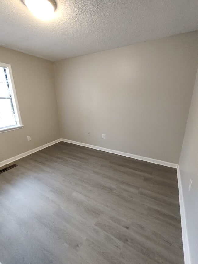 Building Photo - NW Alpha 1 LLC