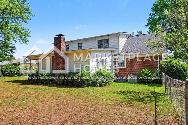 Building Photo - 2626 Trenton Rd