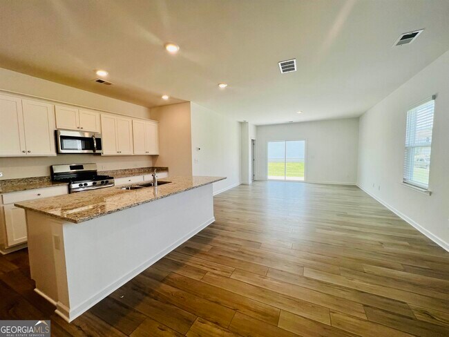 Building Photo - 4005 Berry Farm Ct