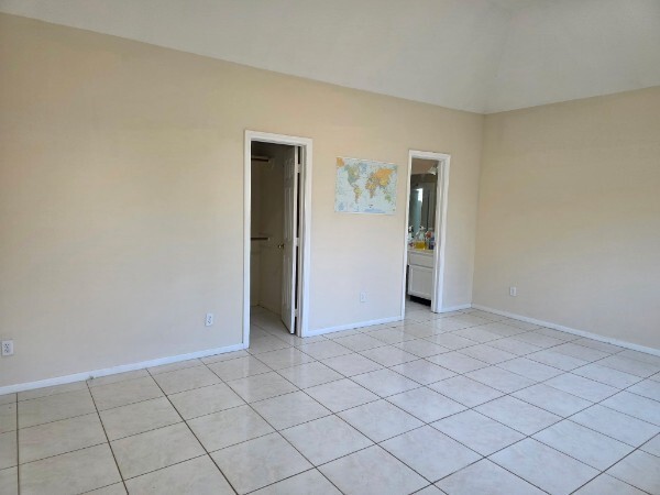 Building Photo - 13607 Sable Ln