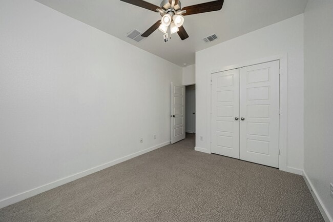 Building Photo - 8433 Adelaide Dr